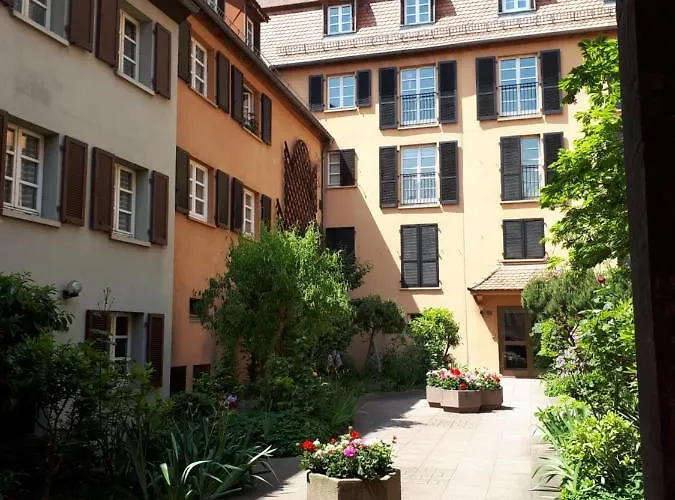 Commanderie Апартаменты